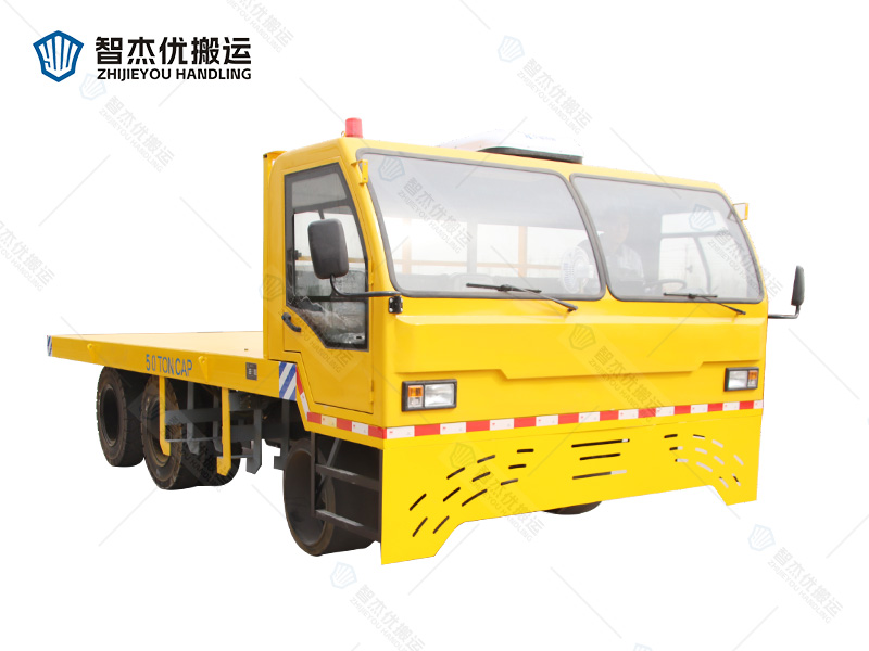 電動(dòng)四輪平板車 載重力強(qiáng)，封閉駕駛
